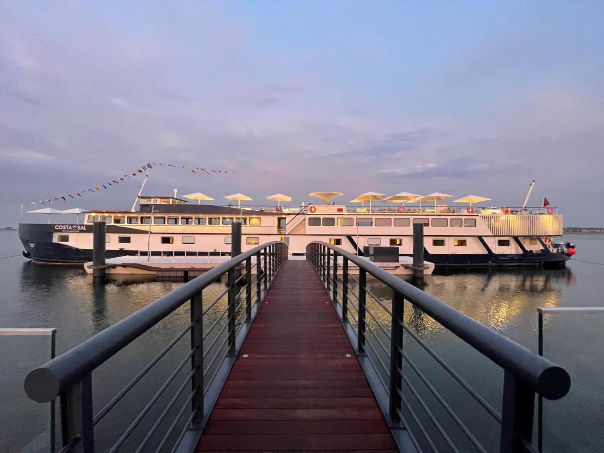 Costa Do Sal Hotel Boat Lounge アヴェイロ エクステリア 写真