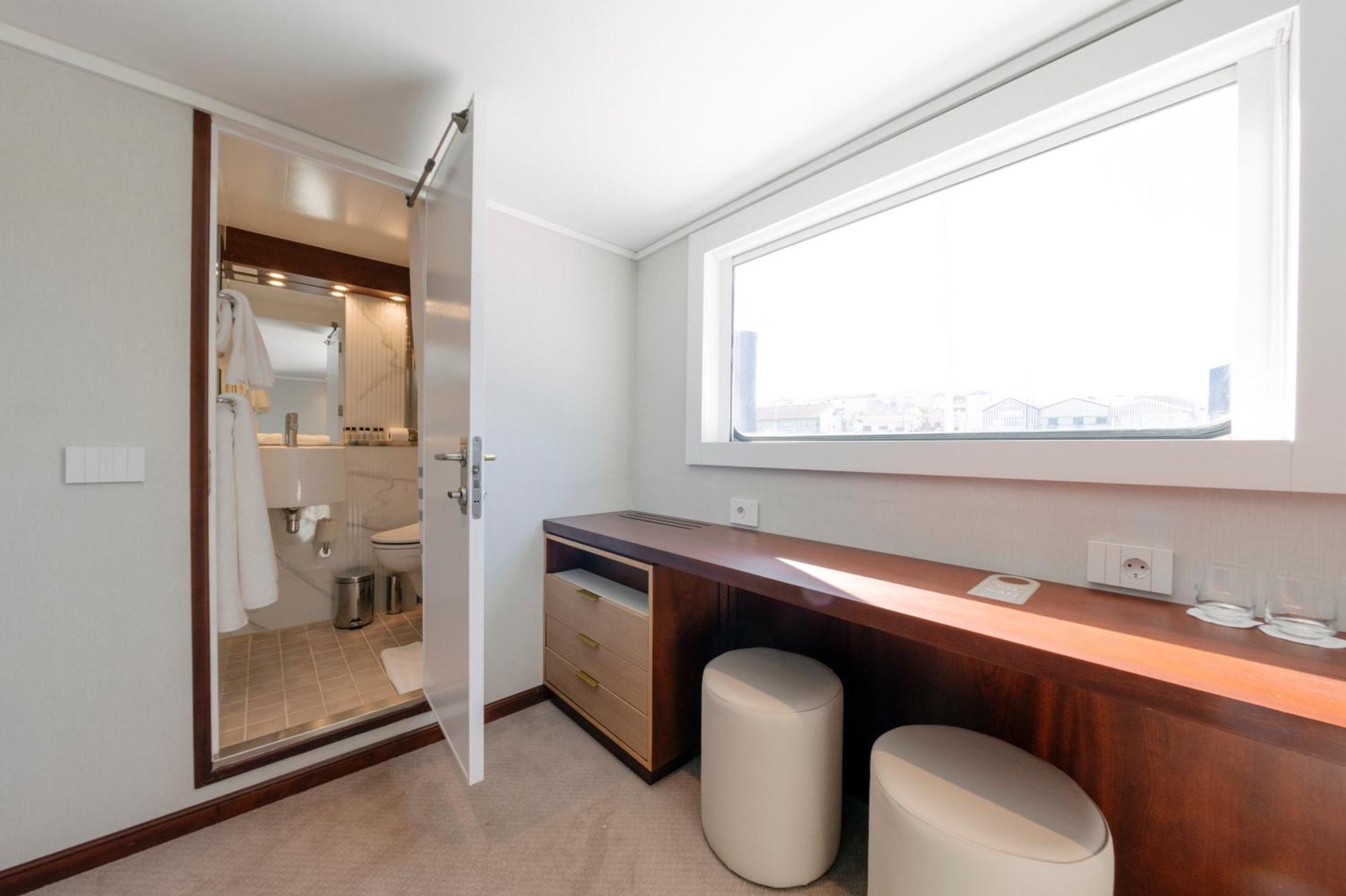 Costa Do Sal Hotel Boat Lounge アヴェイロ エクステリア 写真