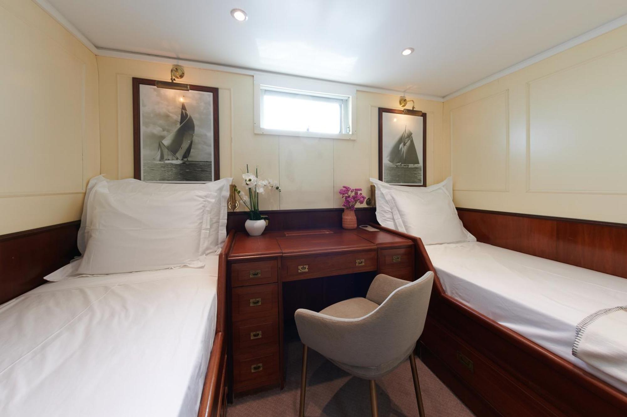 Costa Do Sal Hotel Boat Lounge アヴェイロ エクステリア 写真